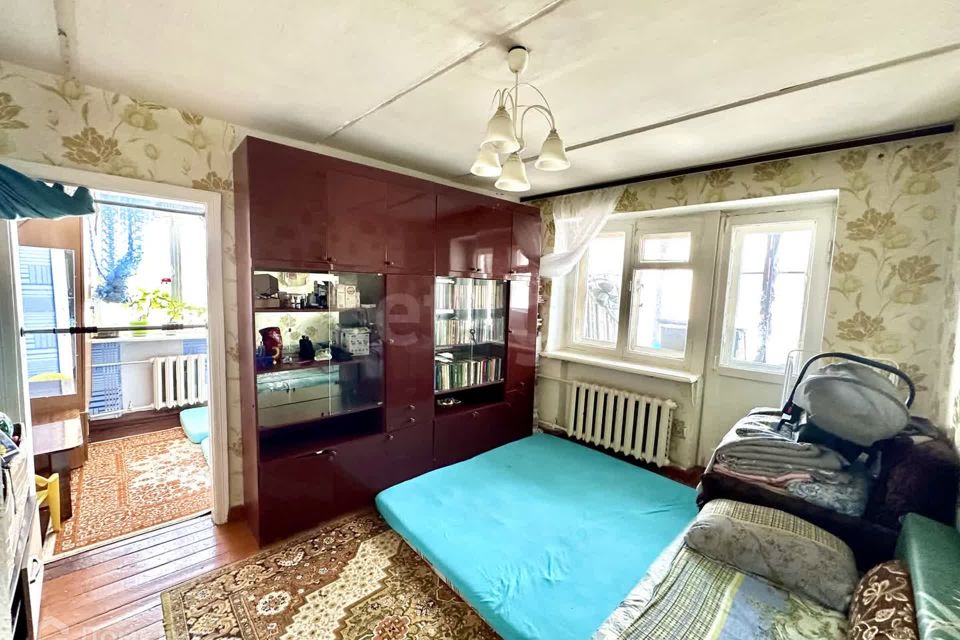 Продаётся 3-комнатная квартира, 51.6 м²