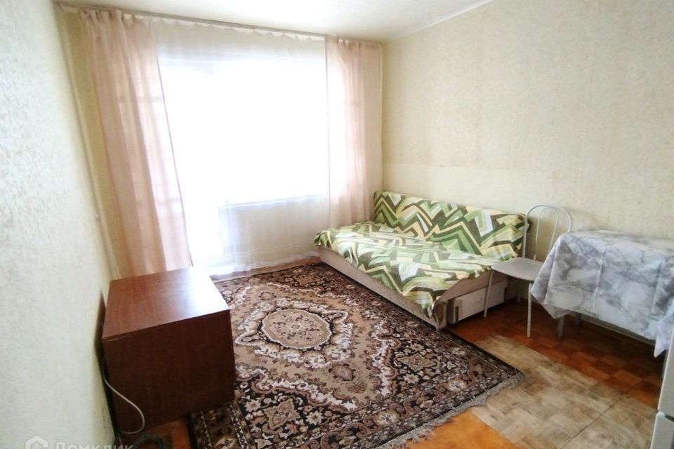 Продаётся комната в 2-комн. квартире, 12.9 м²