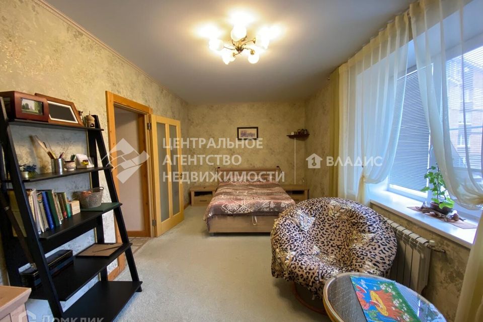 Продаётся 2-комнатная квартира, 72.2 м²