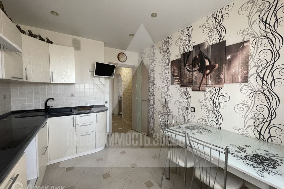 Продаётся 1-комнатная квартира, 40.3 м²