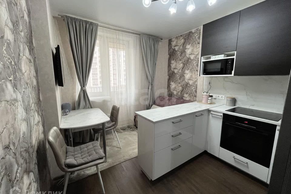 Продаётся 1-комнатная квартира, 39.2 м²