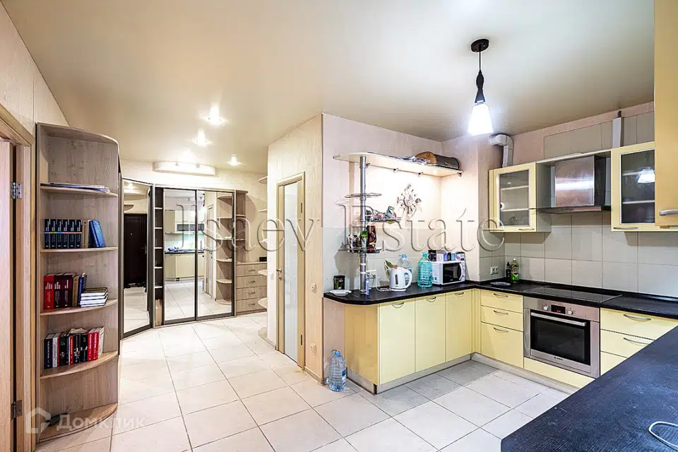 Продаётся 3-комнатная квартира, 88 м²