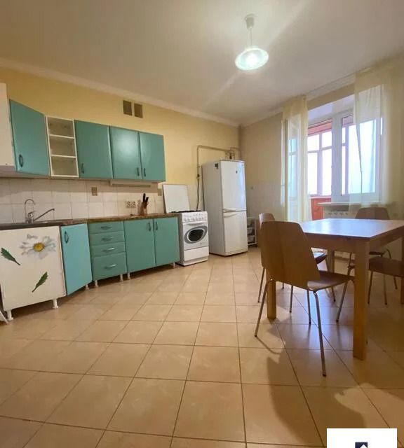 Сдаётся 3-комнатная квартира, 100 м²
