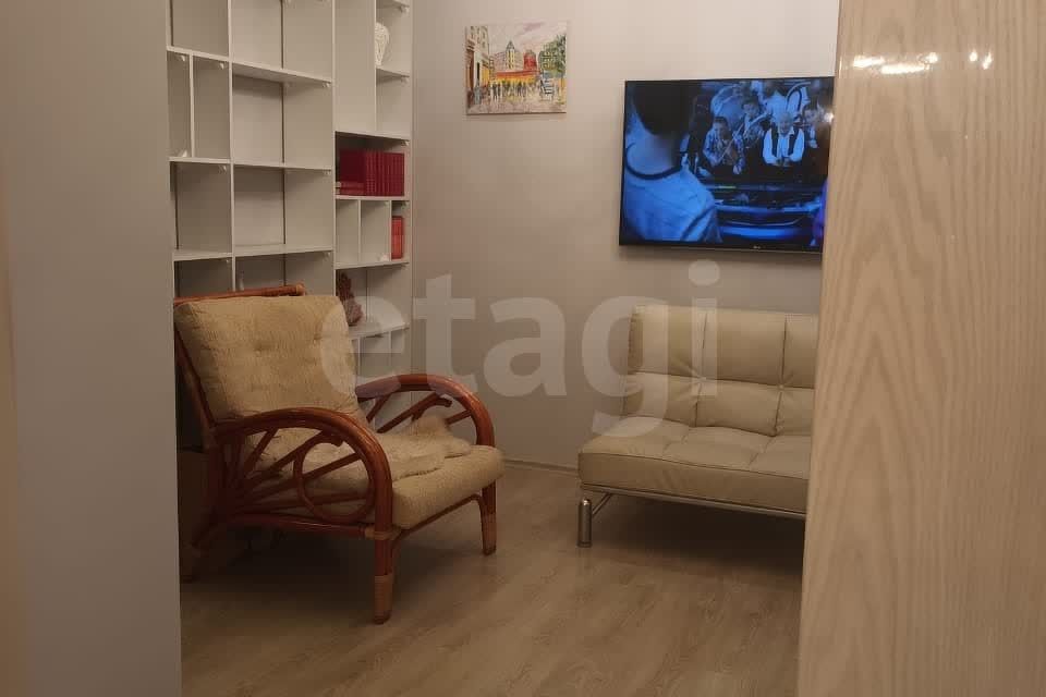 Продаётся 3-комнатная квартира, 65 м²