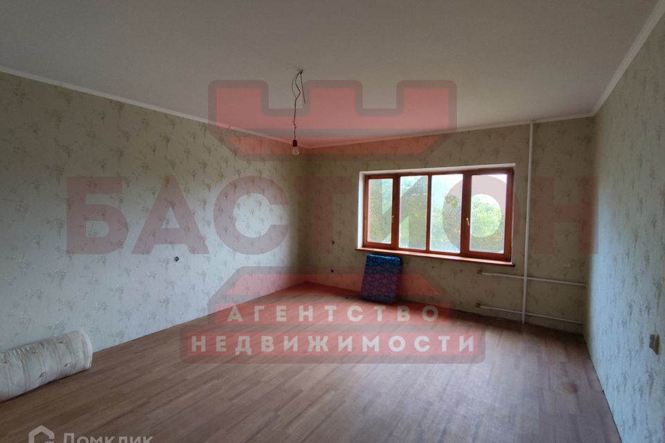 Продаётся 3-этажный дом, 360 м²