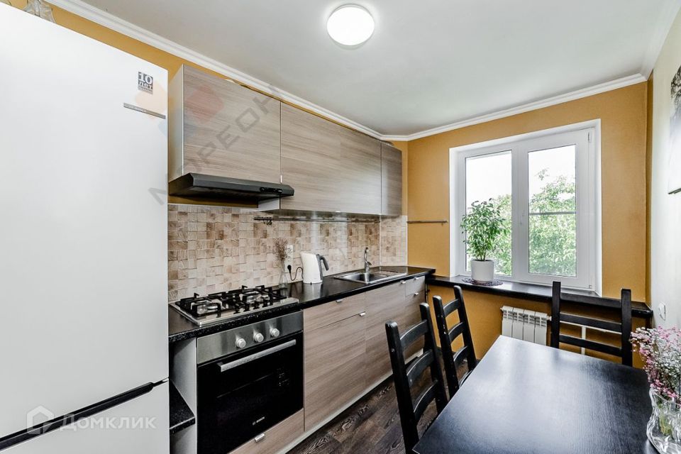 Продаётся 3-комнатная квартира, 63.6 м²