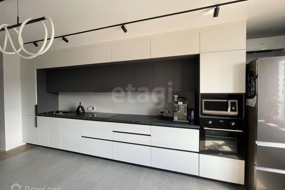 Сдаётся 3-комнатная квартира, 100 м²