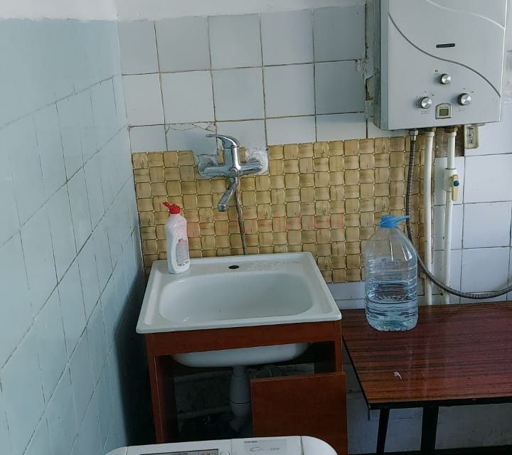 Продаётся 4-комнатная квартира, 61.9 м²