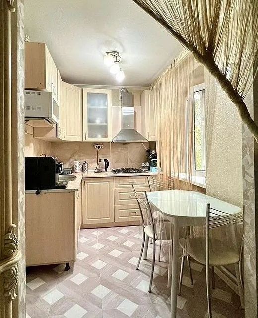 Продаётся 3-комнатная квартира, 58 м²