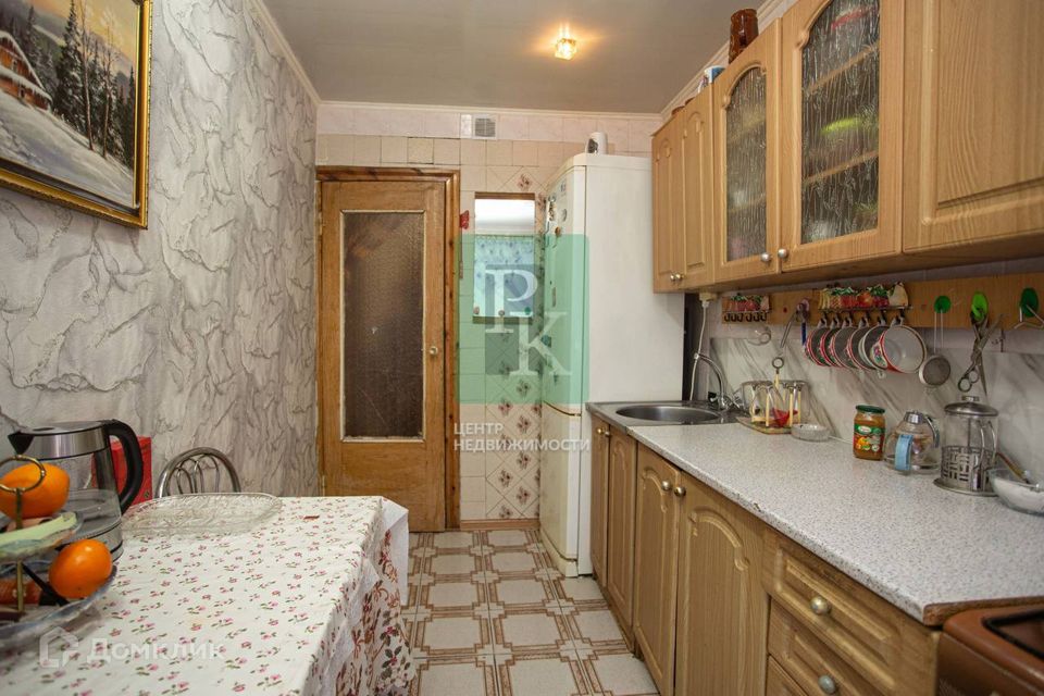 Продаётся 3-комнатная квартира, 61.6 м²
