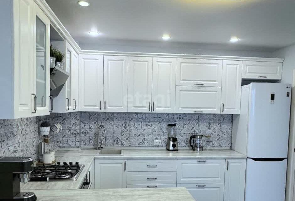 Продаётся 2-комнатная квартира, 52.1 м²