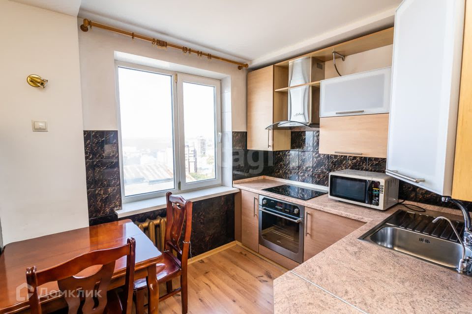 Продаётся 3-комнатная квартира, 61.3 м²