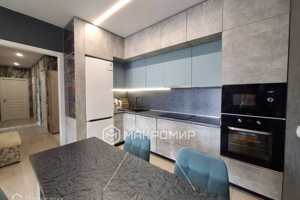 Продаётся 4-комнатная квартира, 74.6 м²