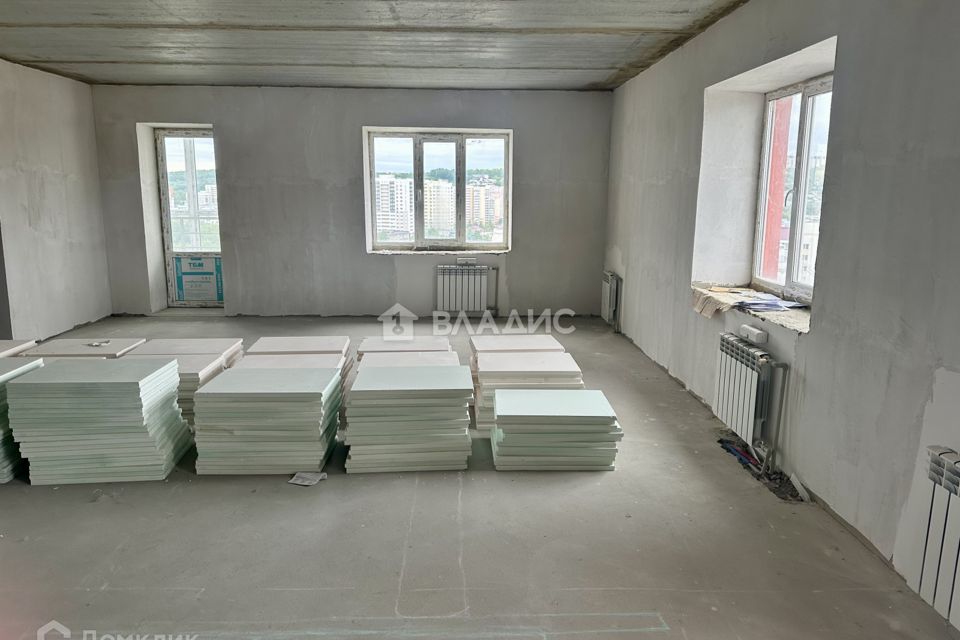 Продаётся 3-комнатная квартира, 97.9 м²