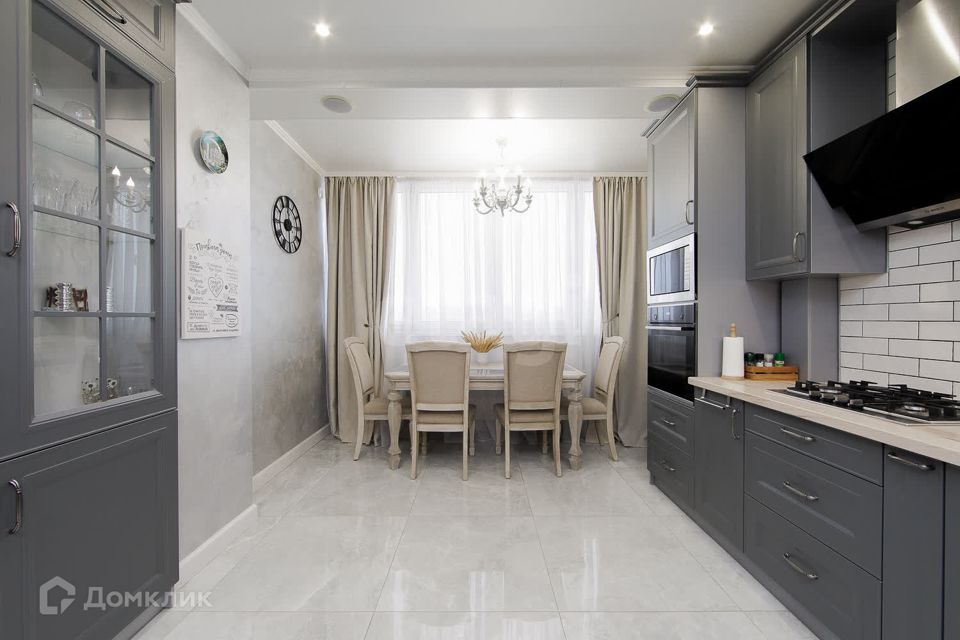 Продаётся 2-комнатная квартира, 64.1 м²