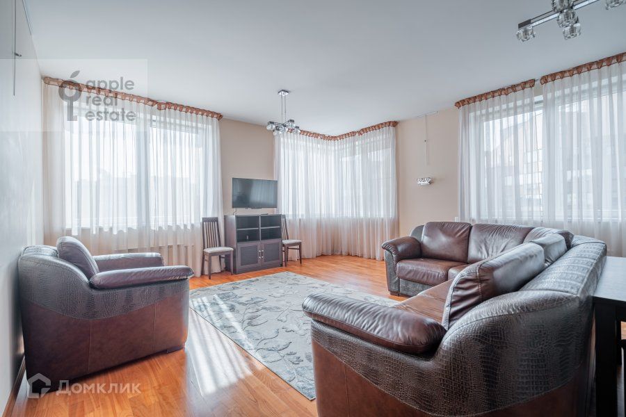 Сдаётся 3-комнатная квартира, 117.2 м²