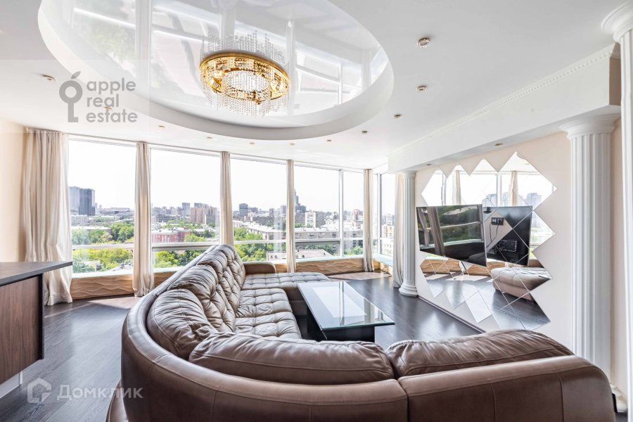 Сдаётся 3-комнатная квартира, 150 м²