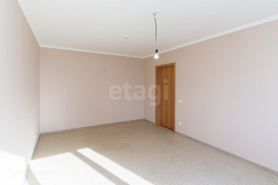Продаётся 2-комнатная квартира, 58.2 м²
