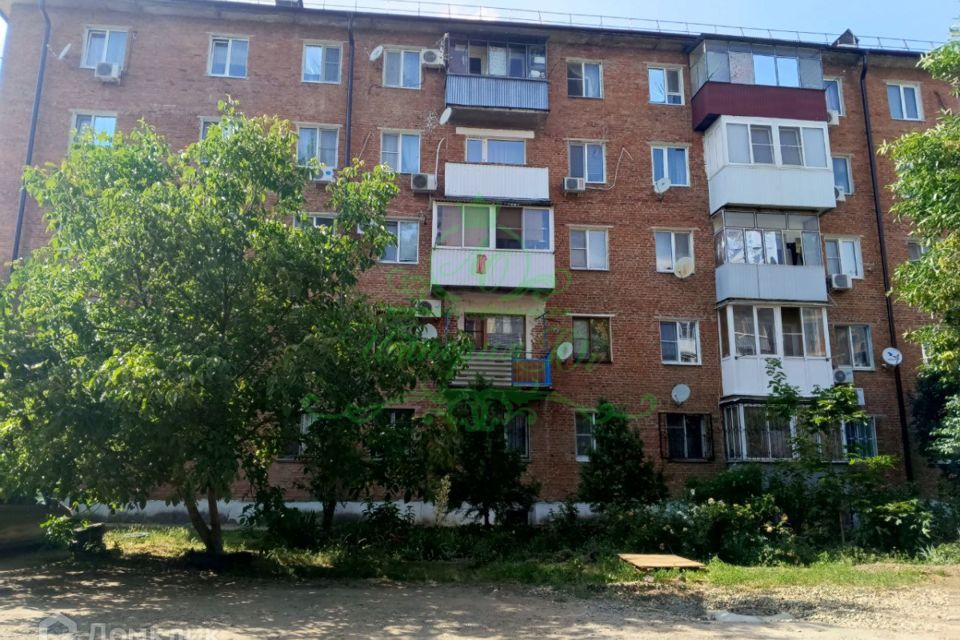 Продаётся 3-комнатная квартира, 56.9 м²