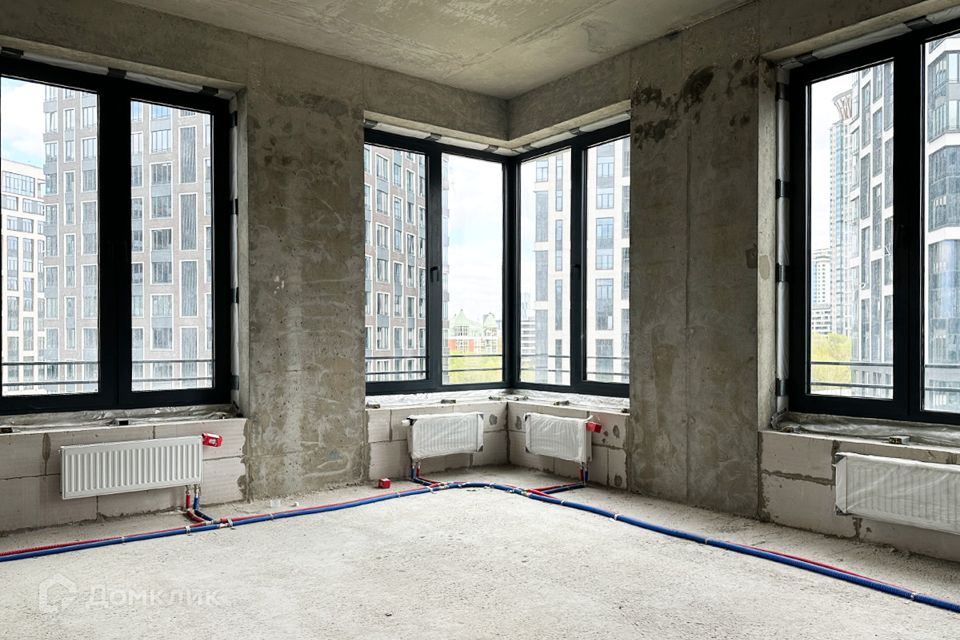 Продаётся 4-комнатная квартира, 115.61 м²