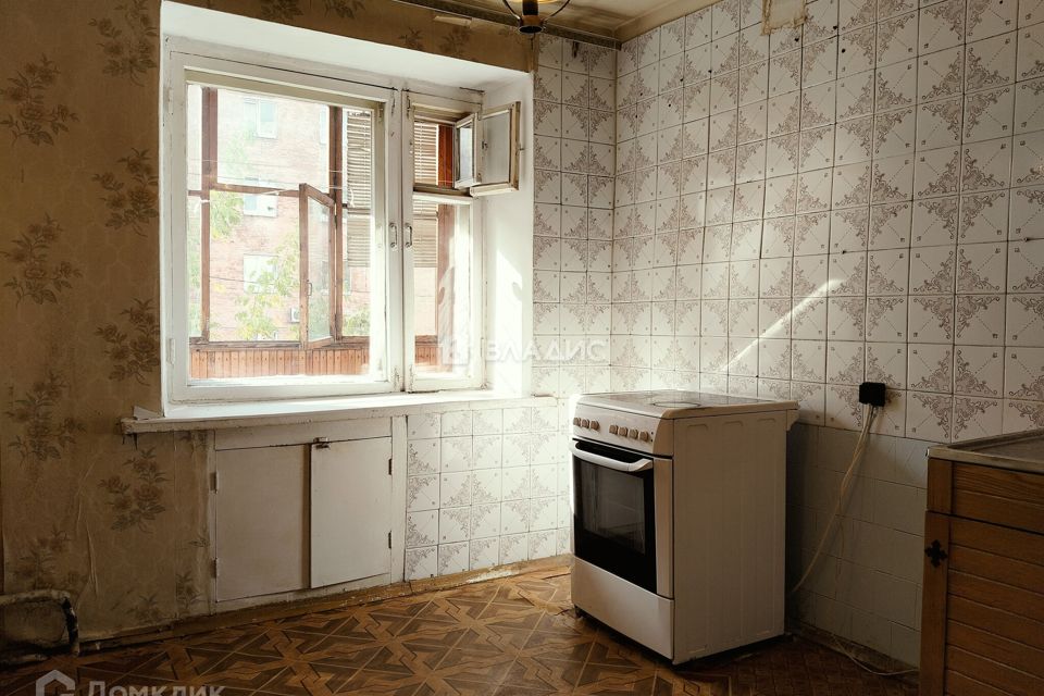 Продаётся 3-комнатная квартира, 58.4 м²