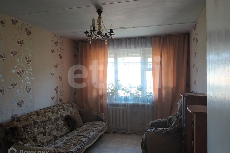 Продаётся 3-комнатная квартира, 53.8 м²