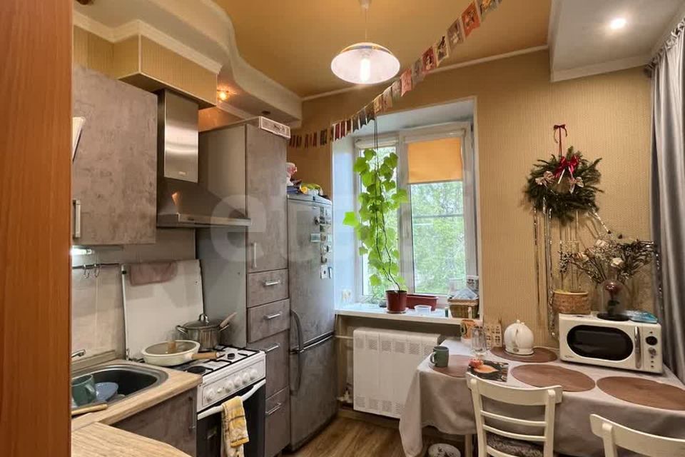 Продаётся 2-комнатная квартира, 42.2 м²