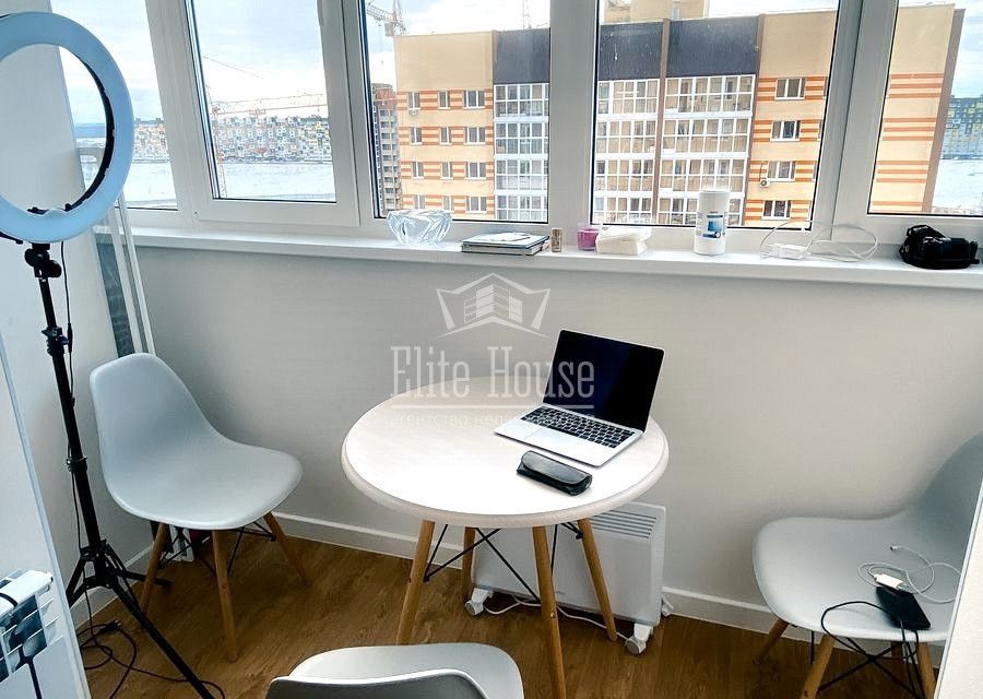 Продаётся 1-комнатная квартира, 49 м²