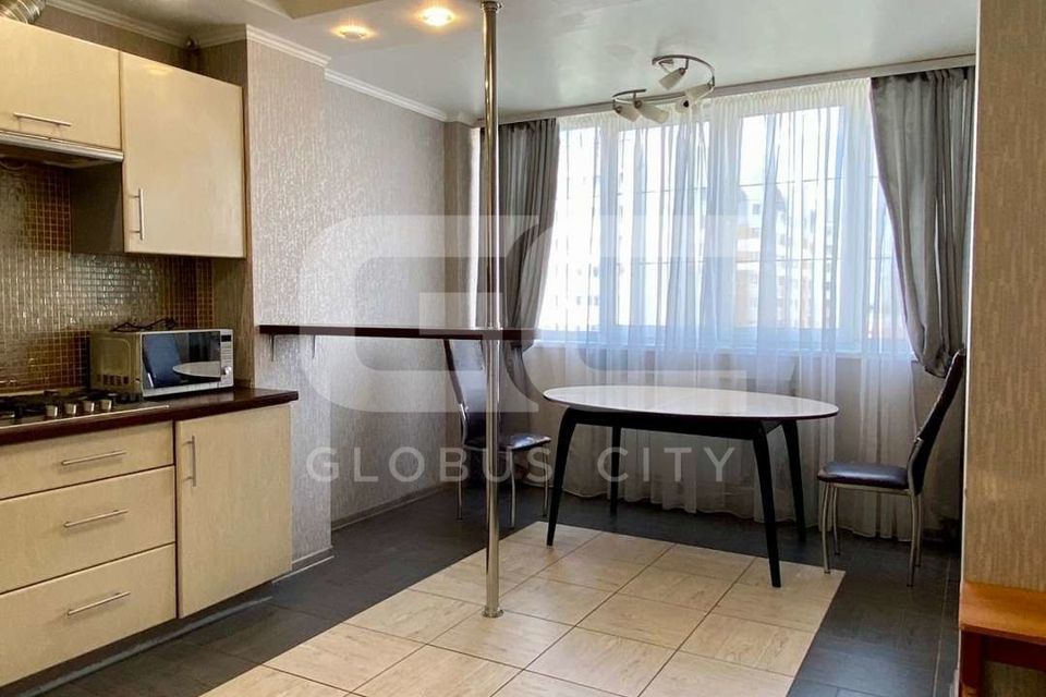 Сдаётся 2-комнатная квартира, 57.8 м²