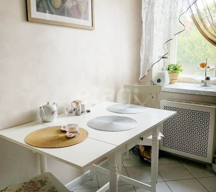 Продаётся 3-комнатная квартира, 62 м²