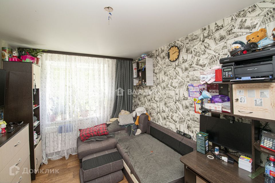Продаётся комната в 1-комн. квартире, 90 м²