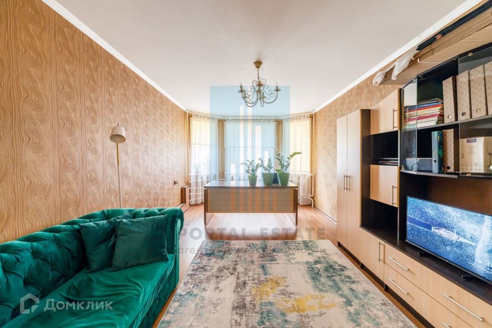 Продаётся 2-комнатная квартира, 73.7 м²