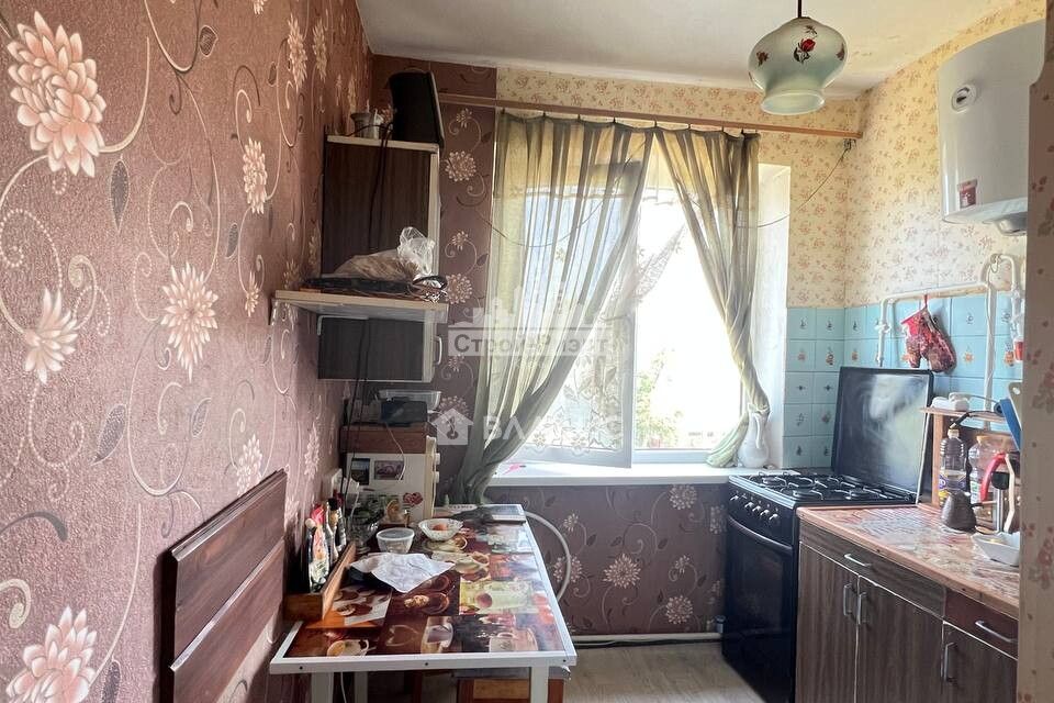 Продаётся 3-комнатная квартира, 60.7 м²