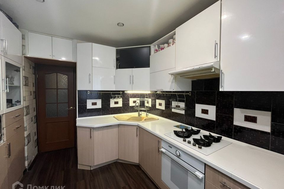 Продаётся 3-комнатная квартира, 64.1 м²