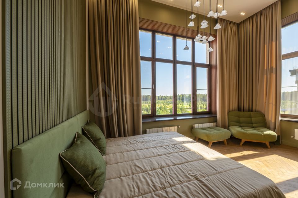 Продаётся 4-комнатная квартира, 175 м²