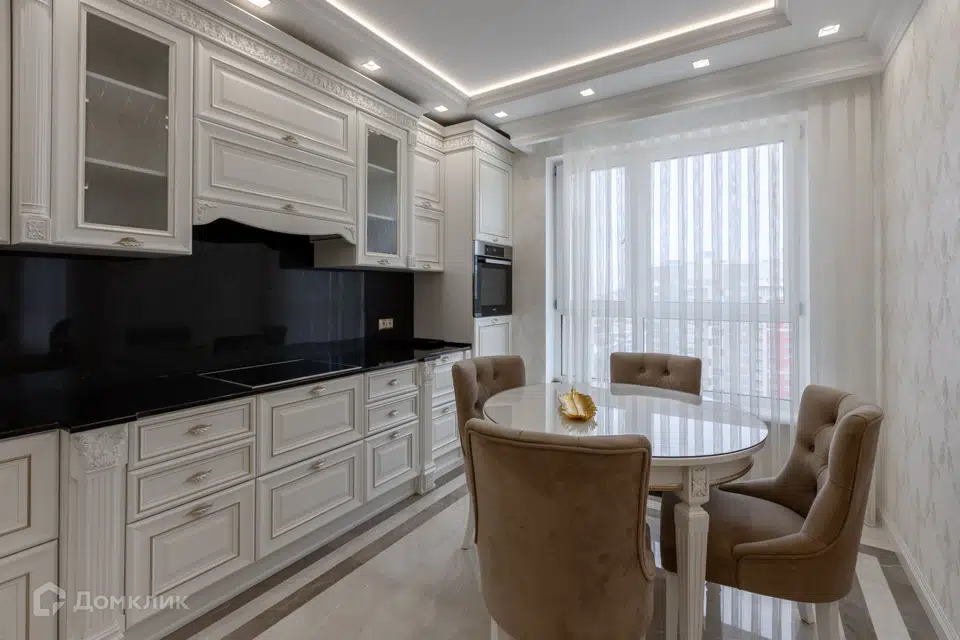 Продаётся 3-комнатная квартира, 97.7 м²