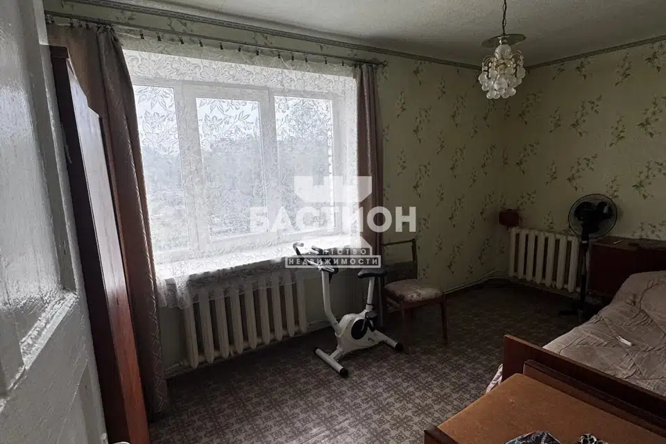 Продаётся 3-комнатная квартира, 49.3 м²