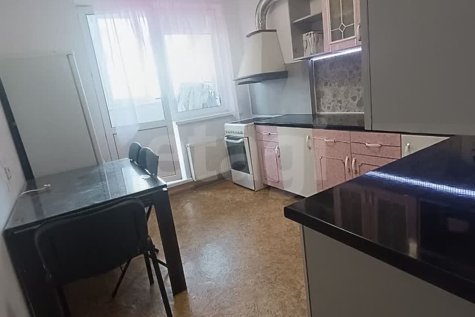 Сдаётся 1-комнатная квартира, 38 м²