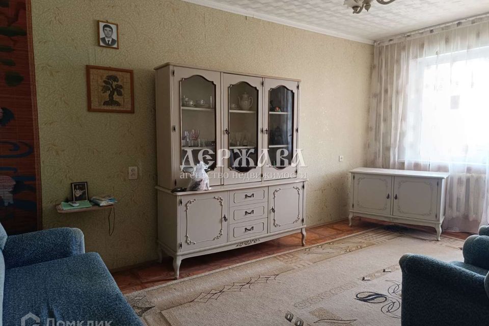 Продаётся 3-комнатная квартира, 61.4 м²