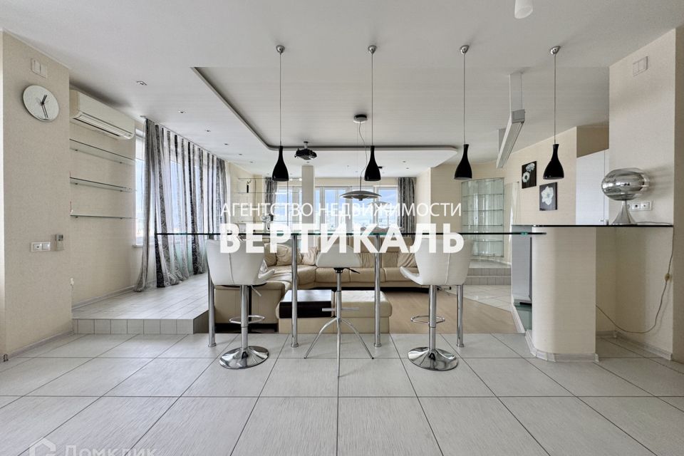 Сдаётся 3-комнатная квартира, 125 м²