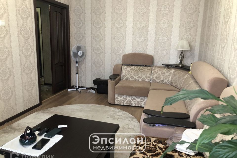 Продаётся 3-комнатная квартира, 60.5 м²