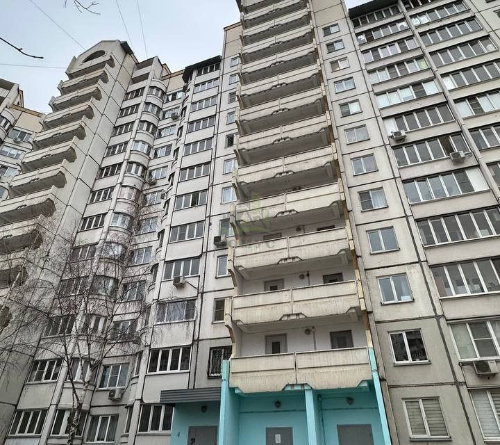 Продаётся 1-комнатная квартира, 46.6 м²