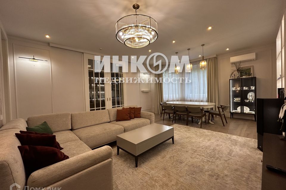Продаётся 6-комнатная квартира, 290.7 м²