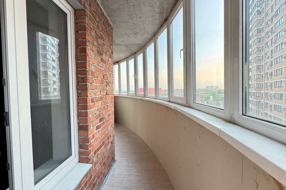 Продаётся 2-комнатная квартира, 63.6 м²