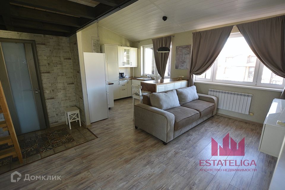 Продаётся 1-комнатная квартира, 43 м²