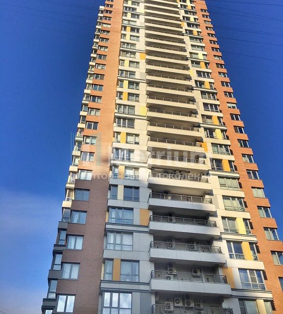 Продаётся 6-комнатная квартира, 226.2 м²