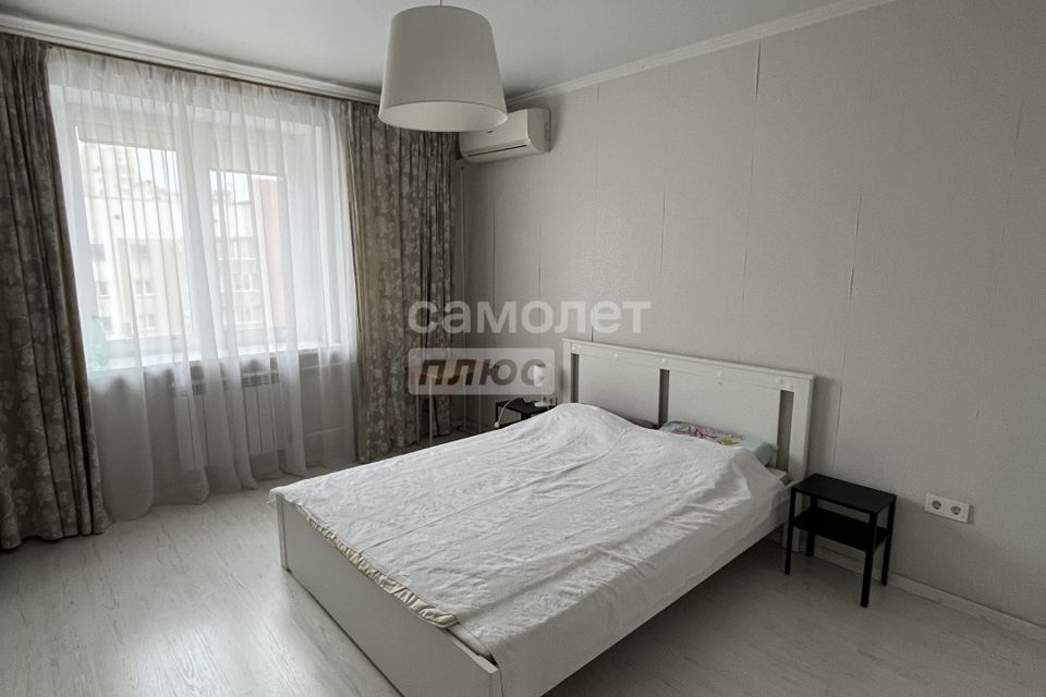Сдаётся 2-комнатная квартира, 75 м²