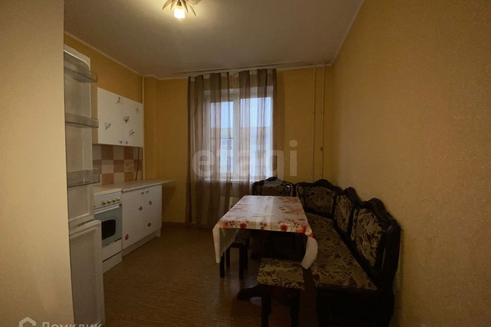 Продаётся 2-комнатная квартира, 57.6 м²