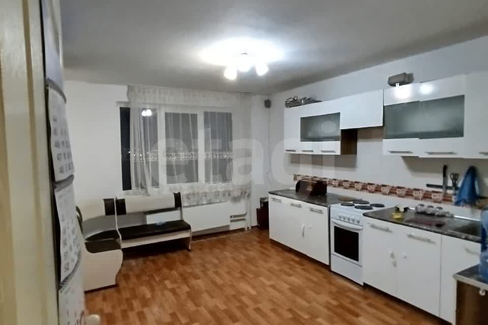 Продаётся 2-комнатная квартира, 64.8 м²