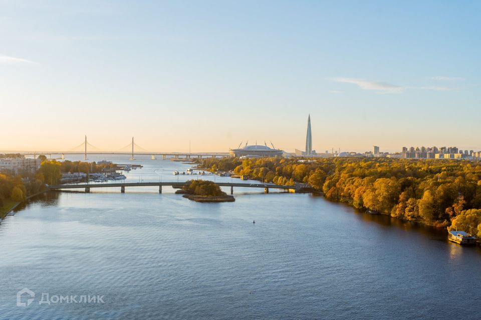 Продаётся 3-комнатная квартира, 227 м²